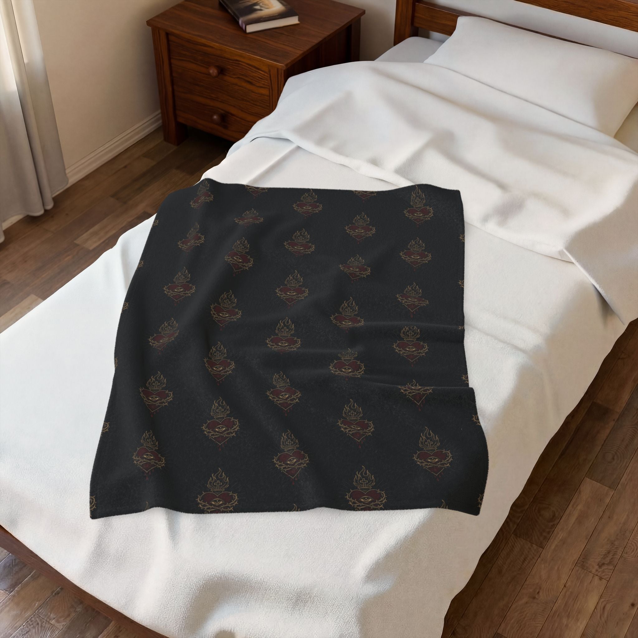 Sacred Heart Pattern Velveteen Plush Blanket | Gothic Skull Repeat Design